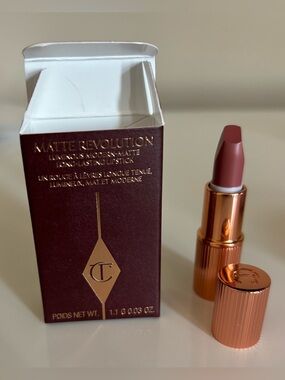 Charlotte Tilbury Matte Revolution mini Lipstick- PILLOW TALK